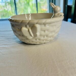 Ceramic Bunny Basket Bowl in Cream